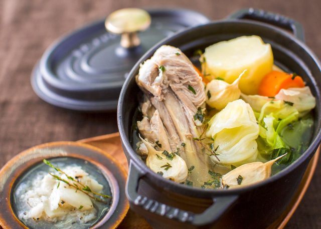 鶏肉のにんにくポトフ